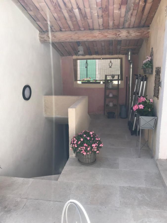 Ferienwohnung La Charmeuse Céreste Exterior foto